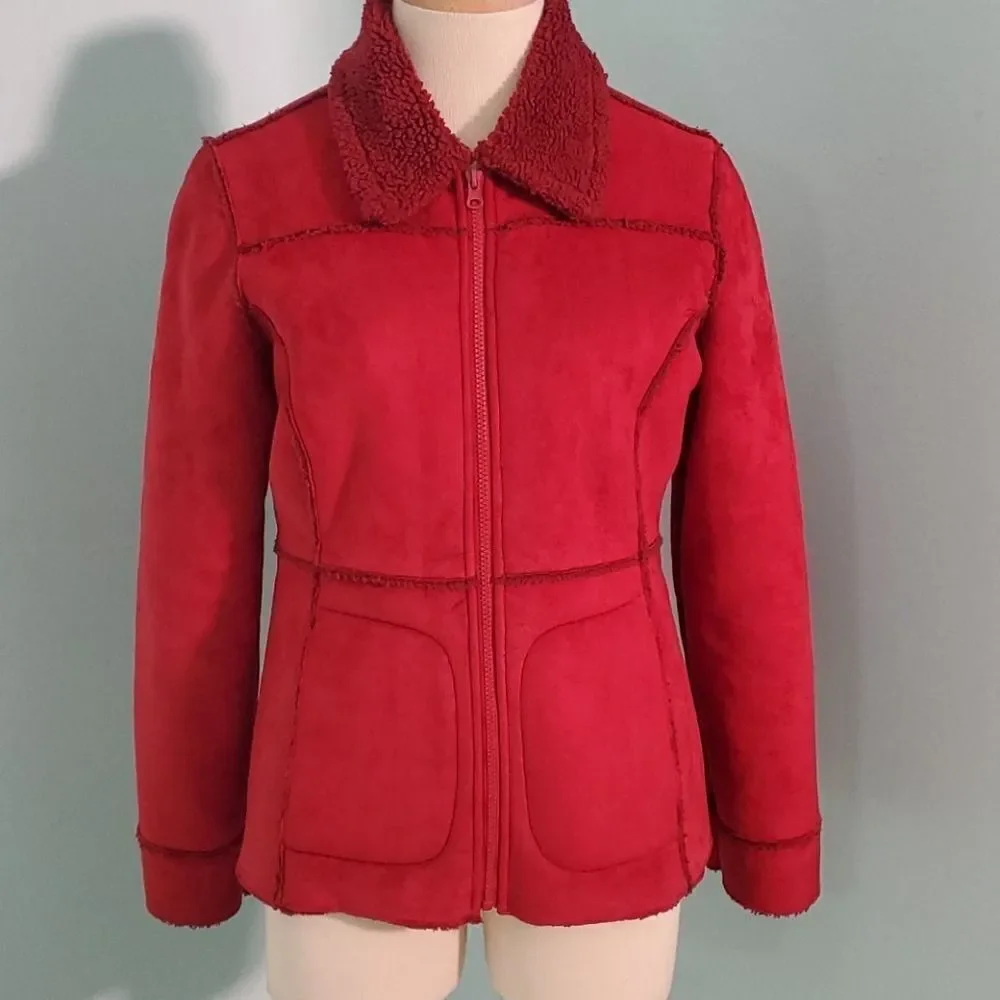 Style & co. Faux fur winter jacket.‎ Small. Beautiful shade of red. Very good.